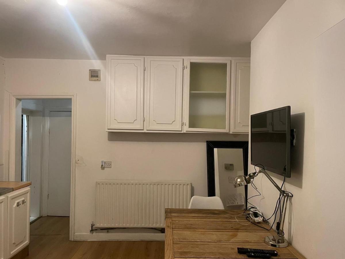 Balham, South London Spacious Guest House 5, 6 Rooms Available Bagian luar foto