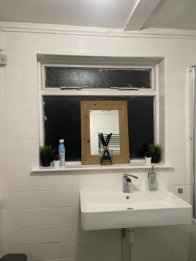 Balham, South London Spacious Guest House 5, 6 Rooms Available Bagian luar foto